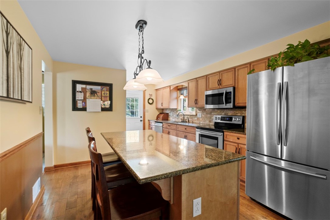4 Cheryl Dr