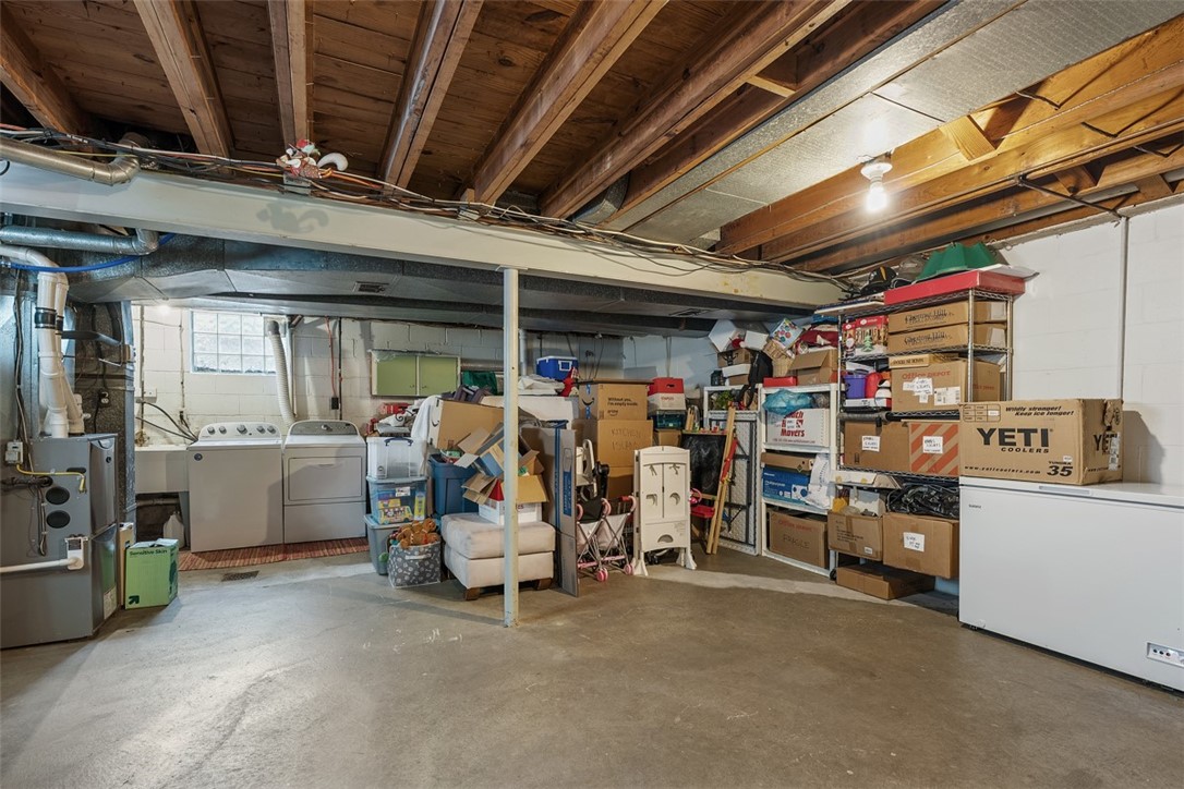 4 Cheryl Dr