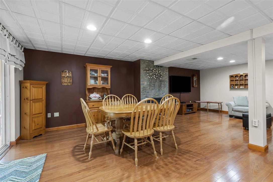 852 Sunset Cir