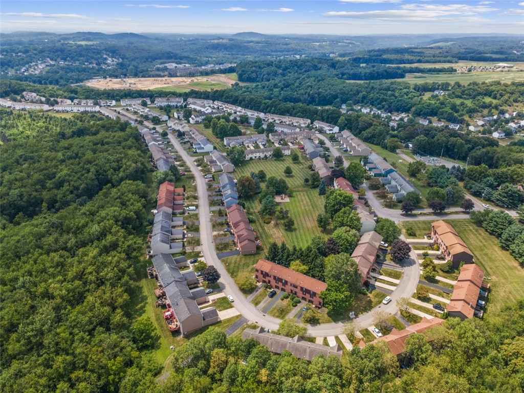 852 Sunset Cir
