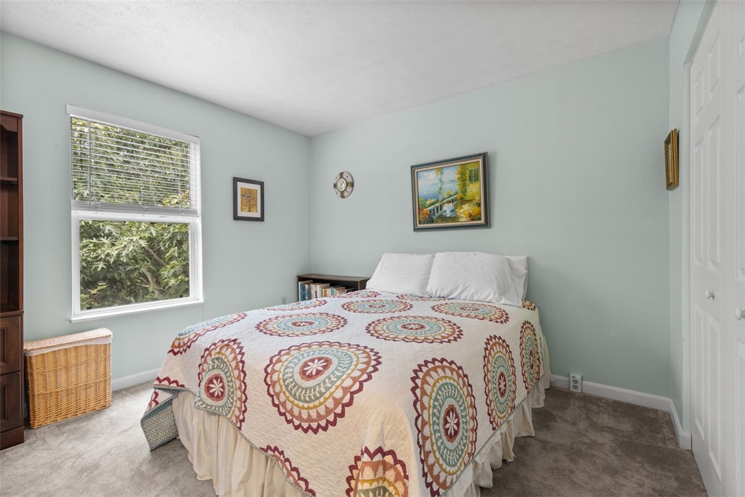 852 Sunset Cir