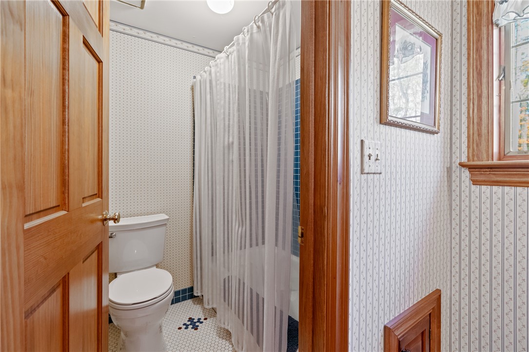 1725 Mount Jackson Rd