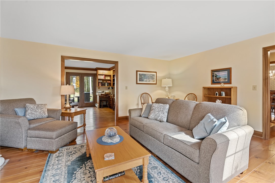 1725 Mount Jackson Rd