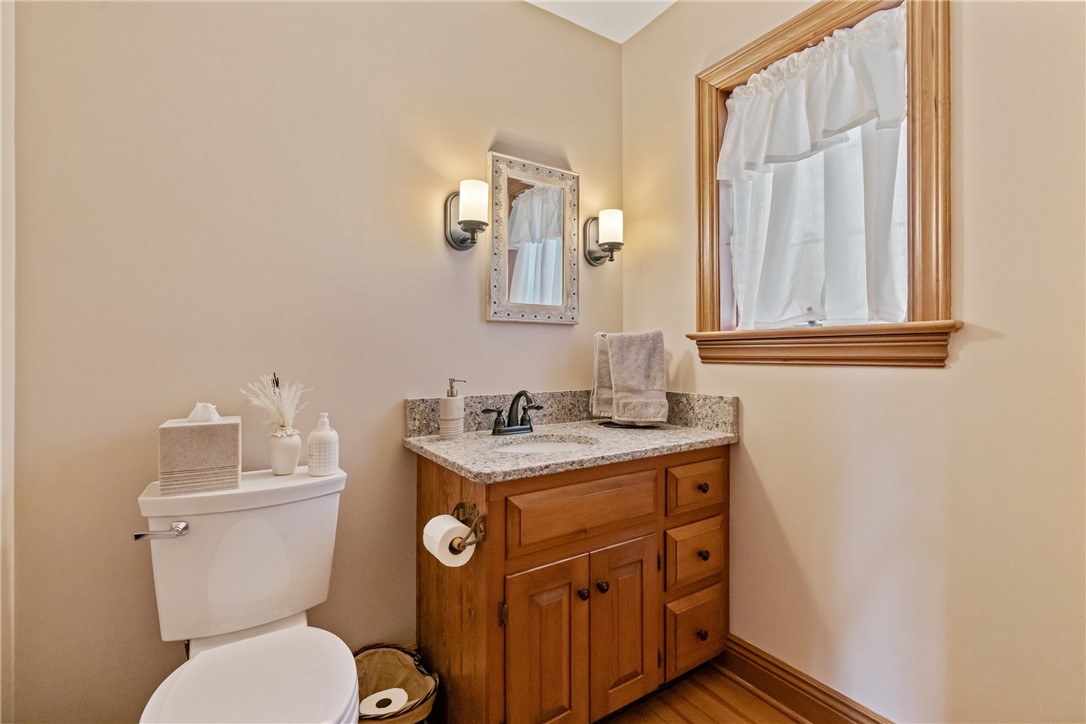 1725 Mount Jackson Rd