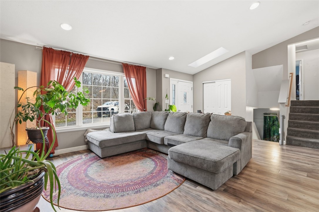 587 Kimble Dr