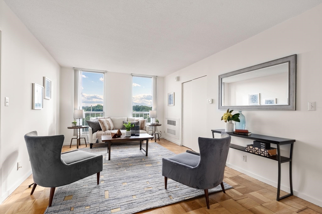 77 Pond Ave # 1202