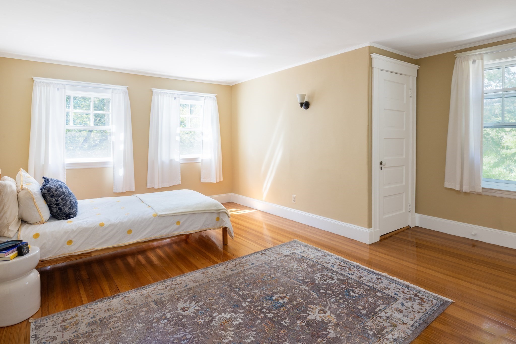 861 Commonwealth Ave