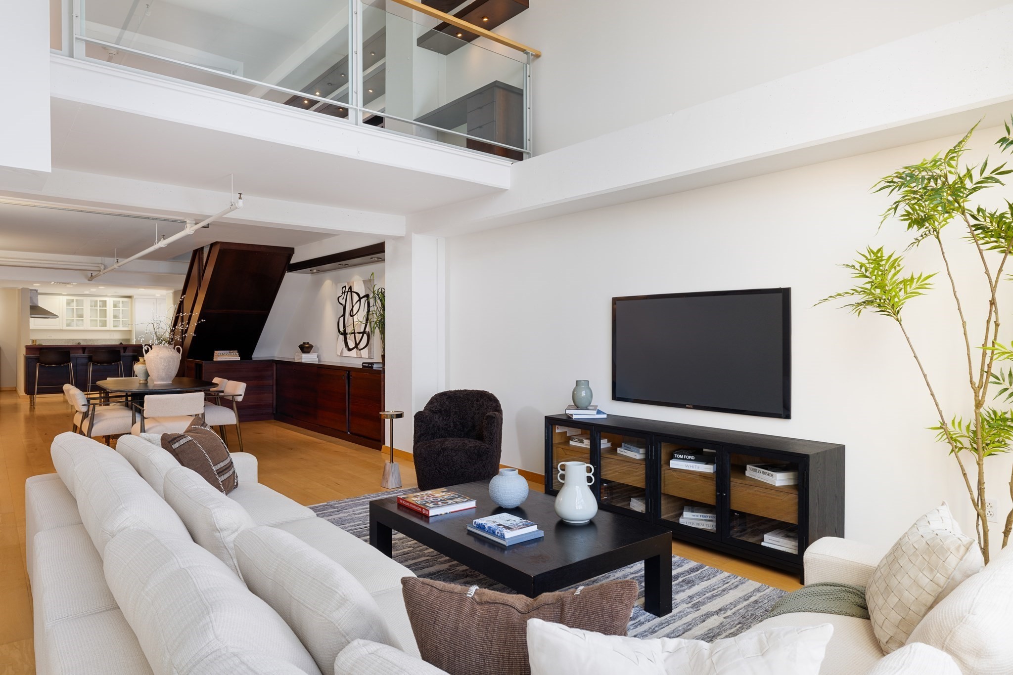 25 Channel Center St # 409