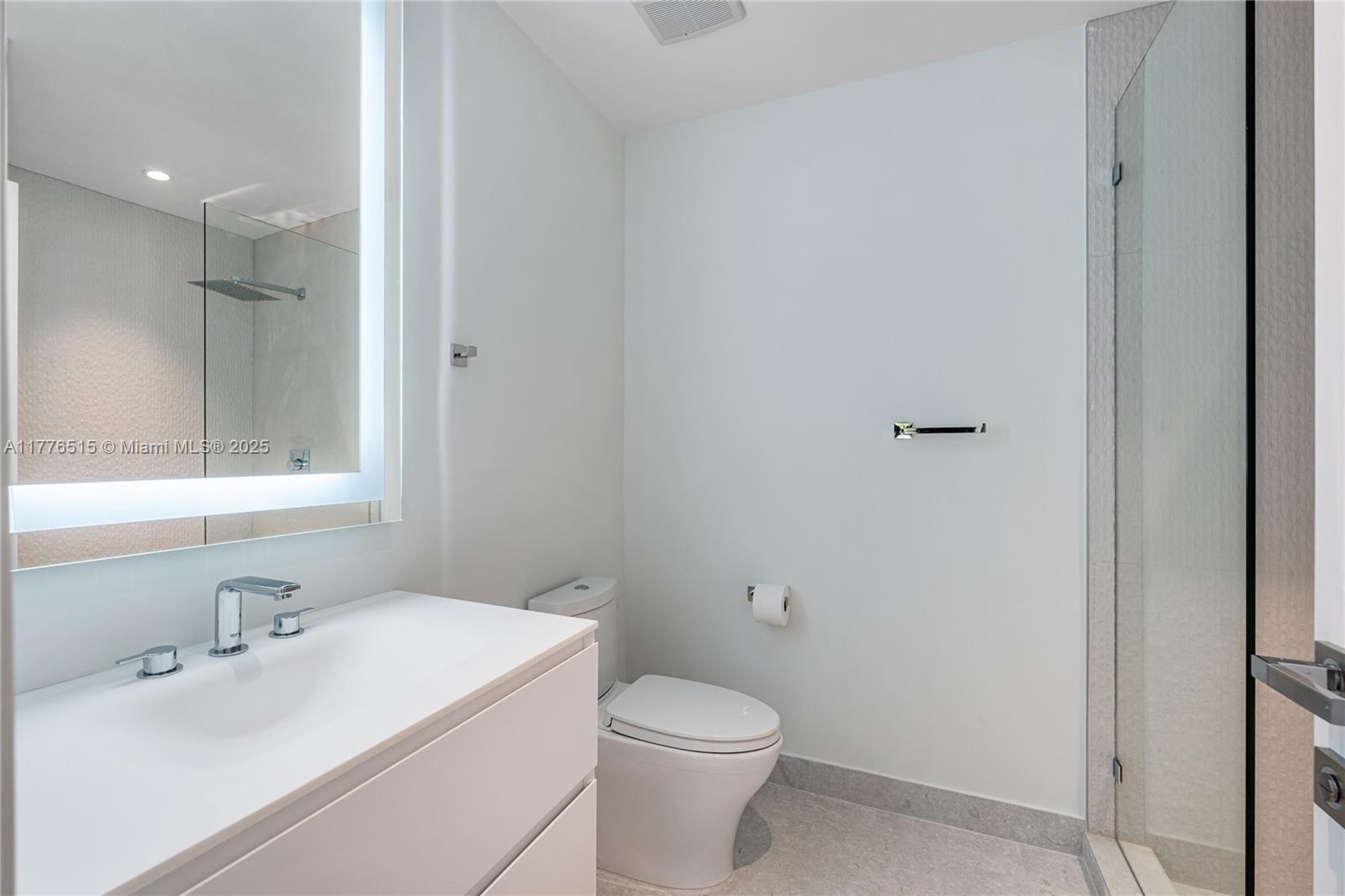 3321 NE 16th Pl