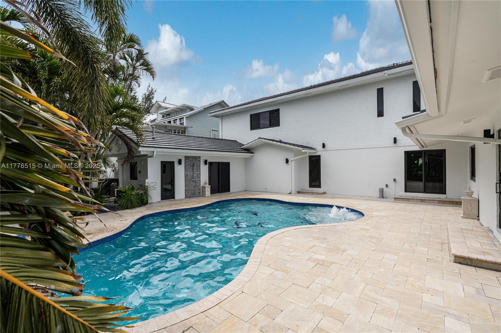 3321 NE 16th Pl