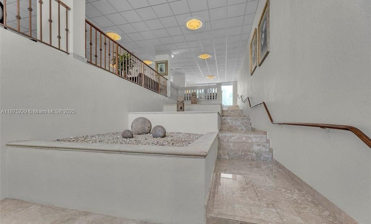 2701 N Ocean Blvd # 10C