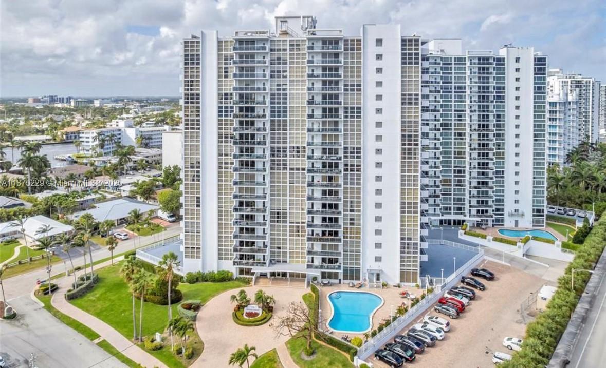 2701 N Ocean Blvd # 10C