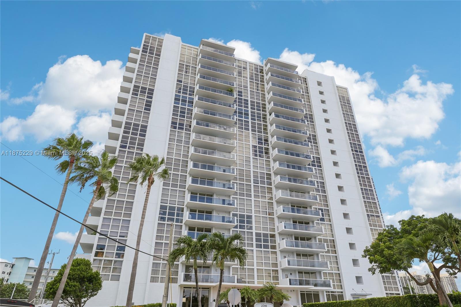 2701 N Ocean Blvd # 10C