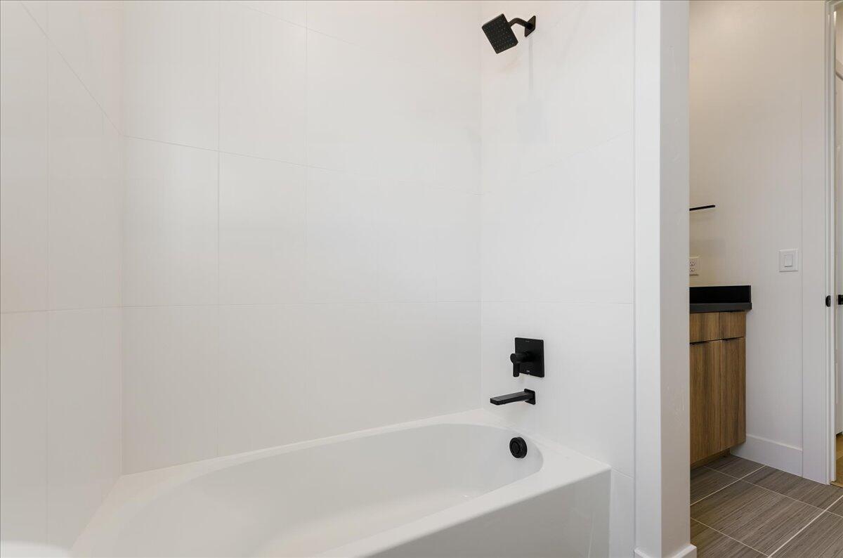 5762 S Alder Grove DR