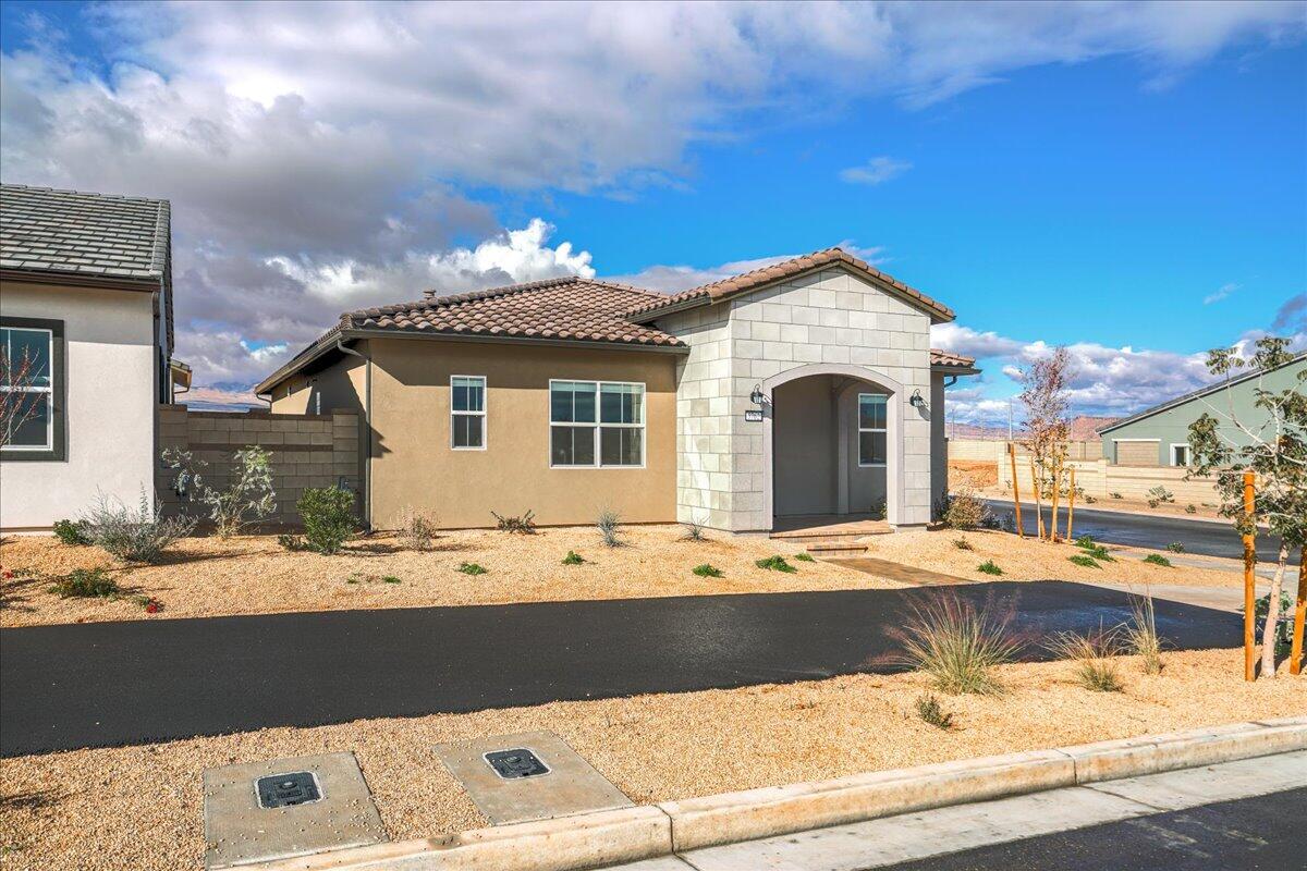 5762 S Alder Grove DR