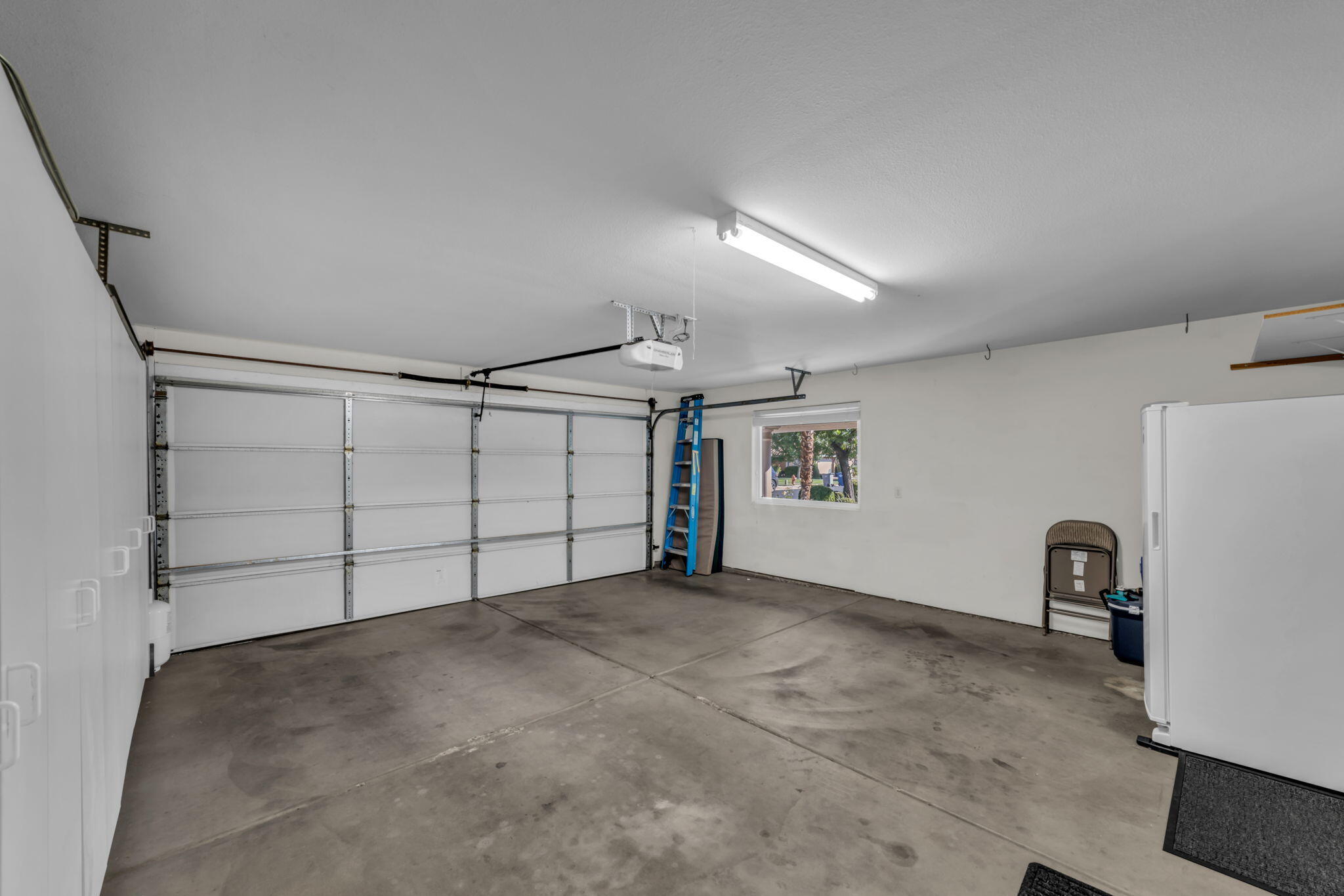 1825 W Mathis Park Place Unit: #8