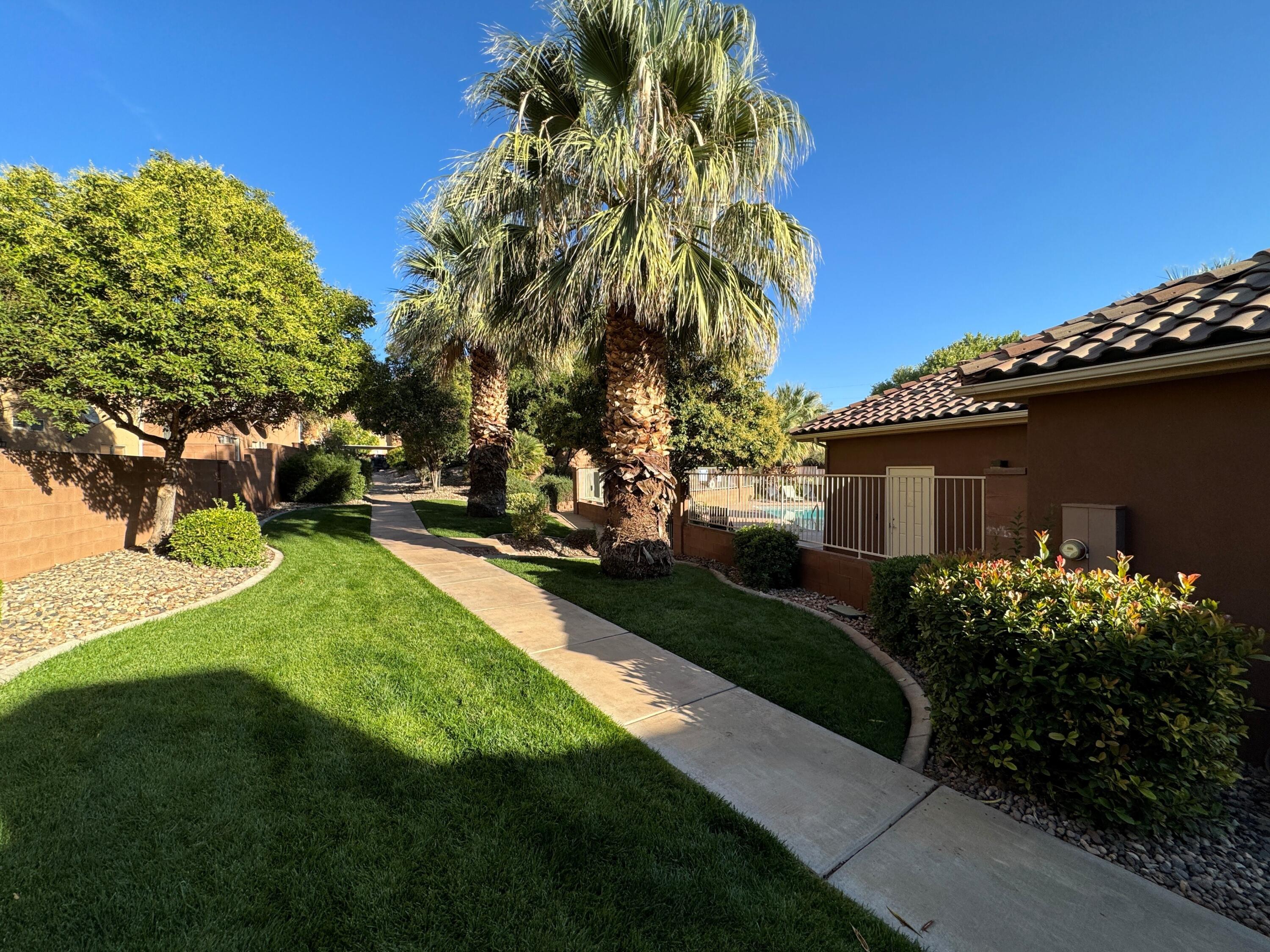 700 N Main ST Unit: #F3