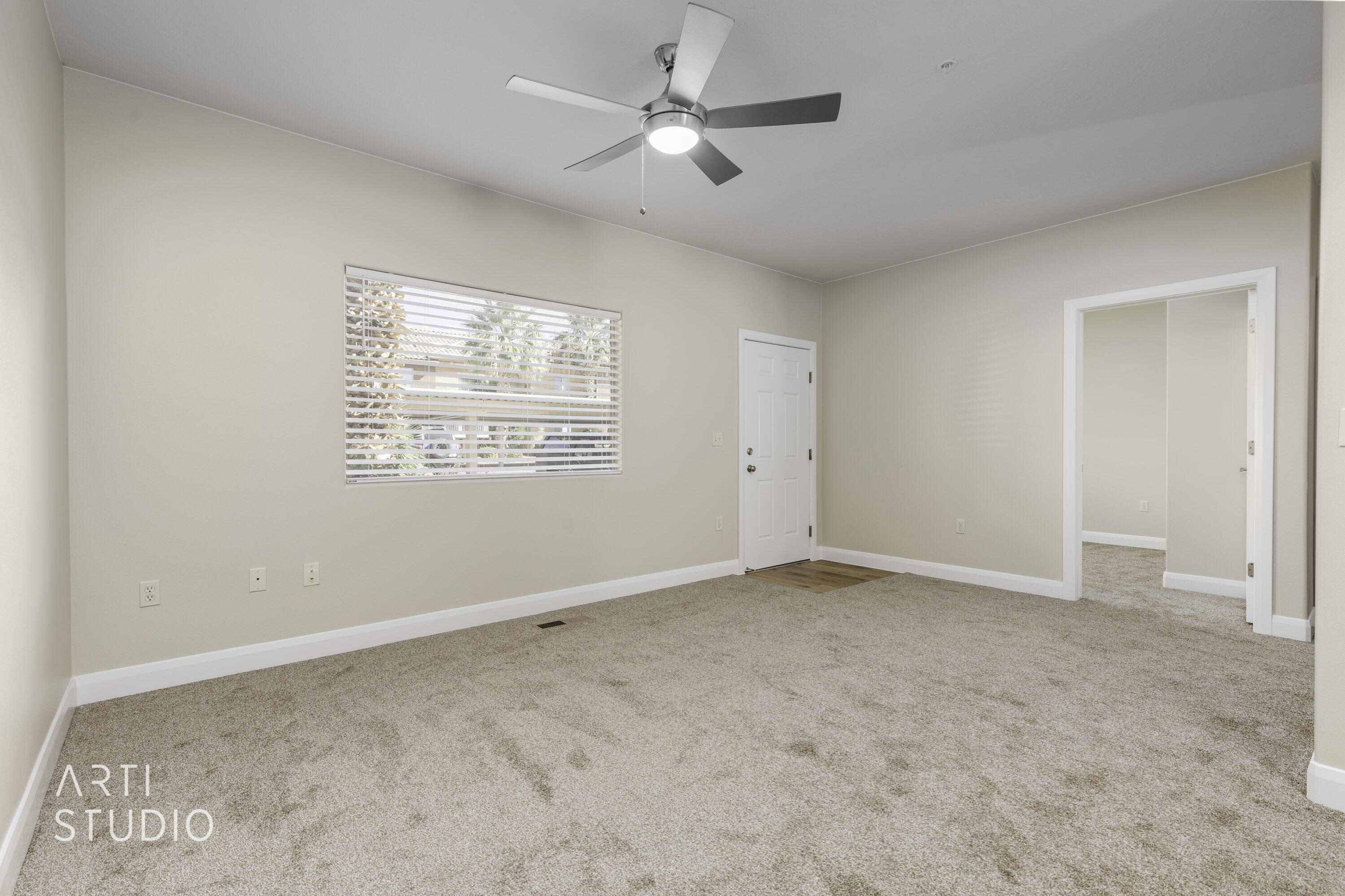 700 N Main ST Unit: #F3