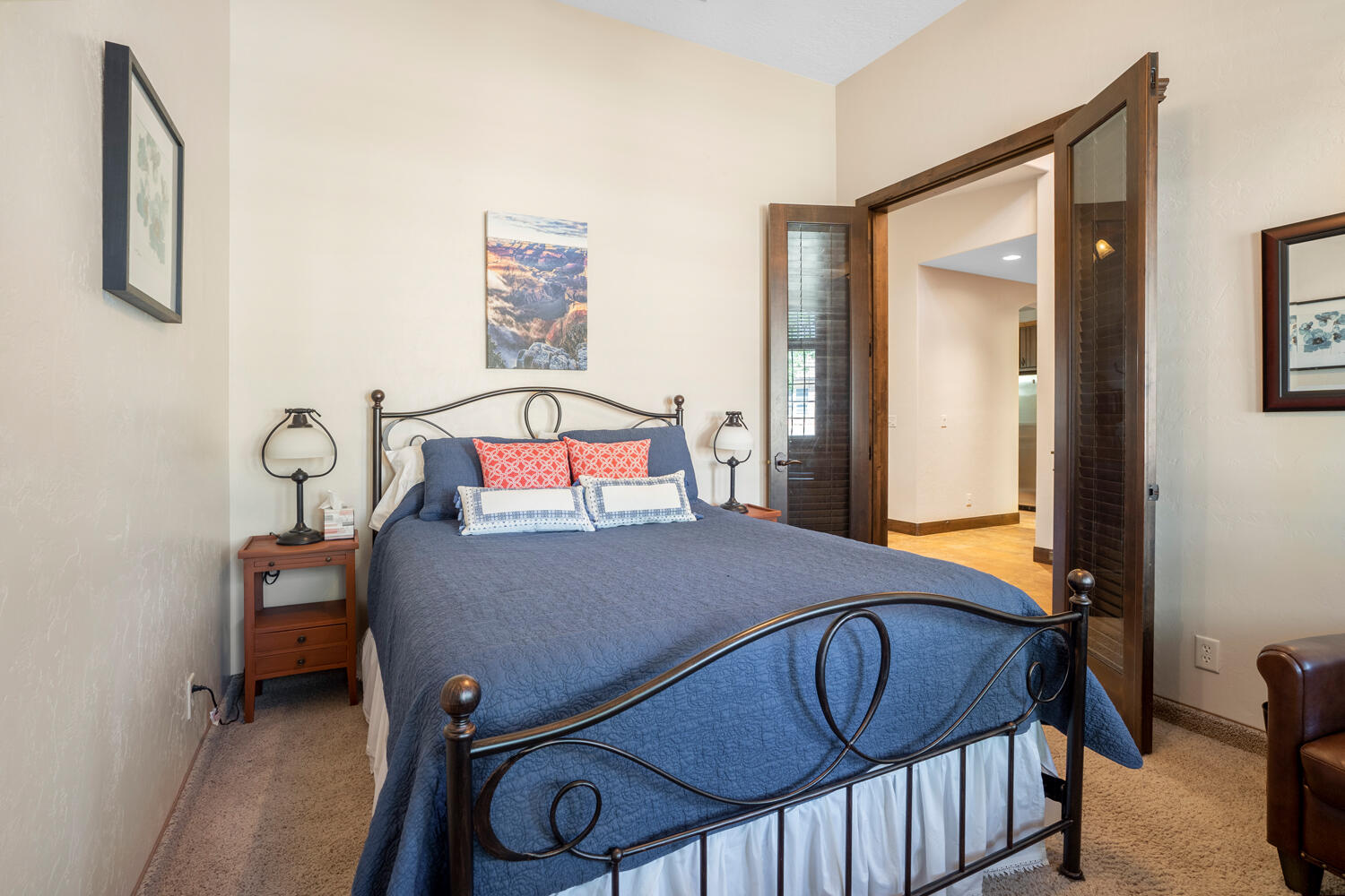 1844 N Wellington ST