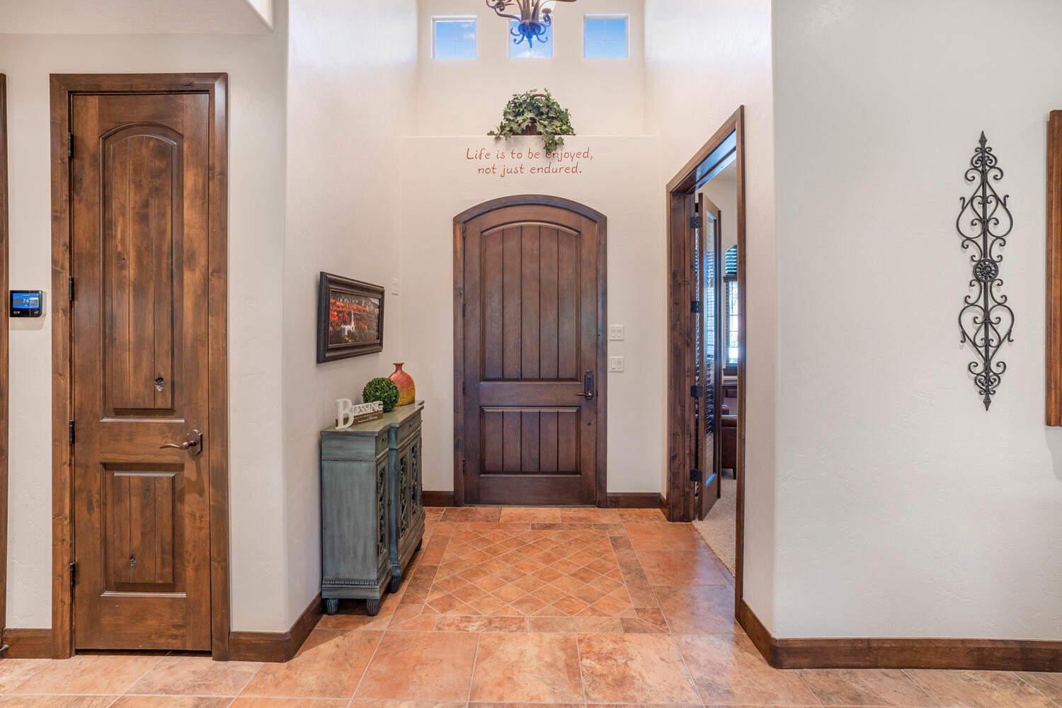 1844 N Wellington ST