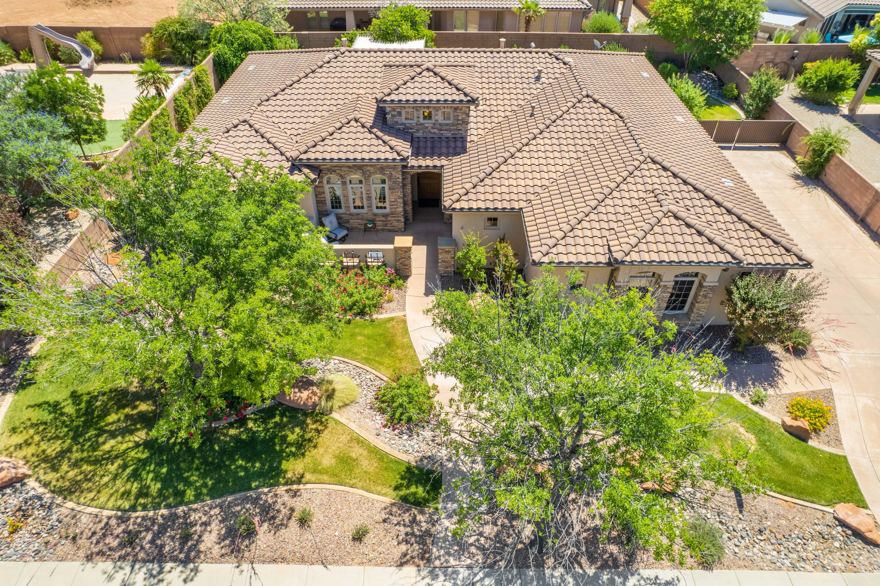 1844 N Wellington ST