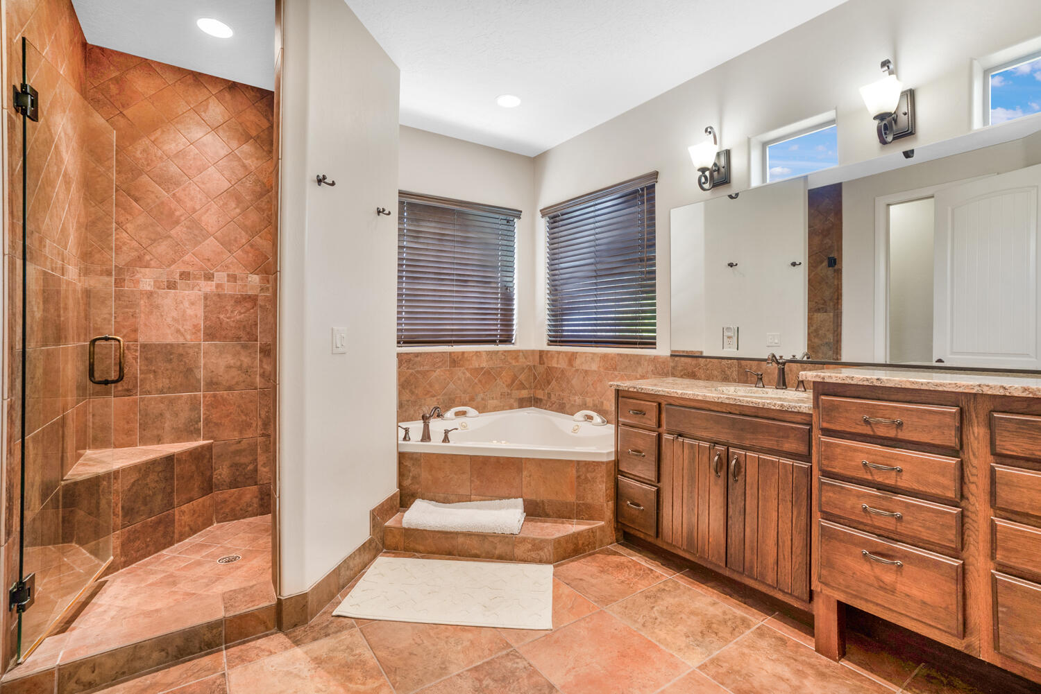 1844 N Wellington ST