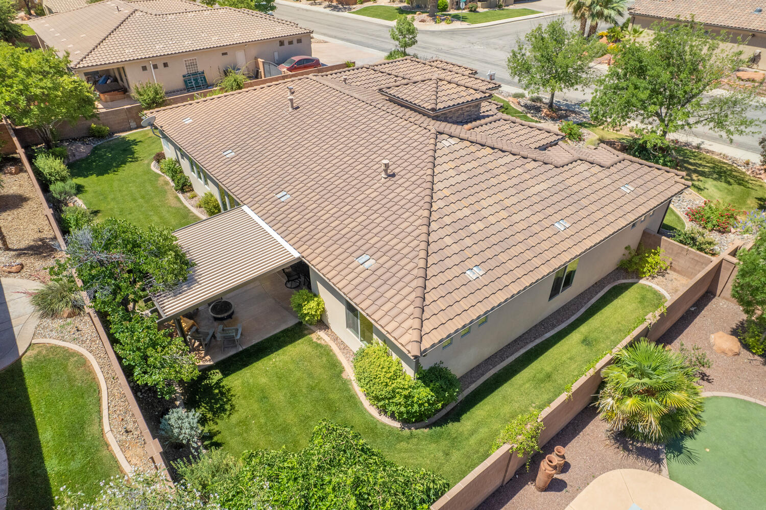 1844 N Wellington ST