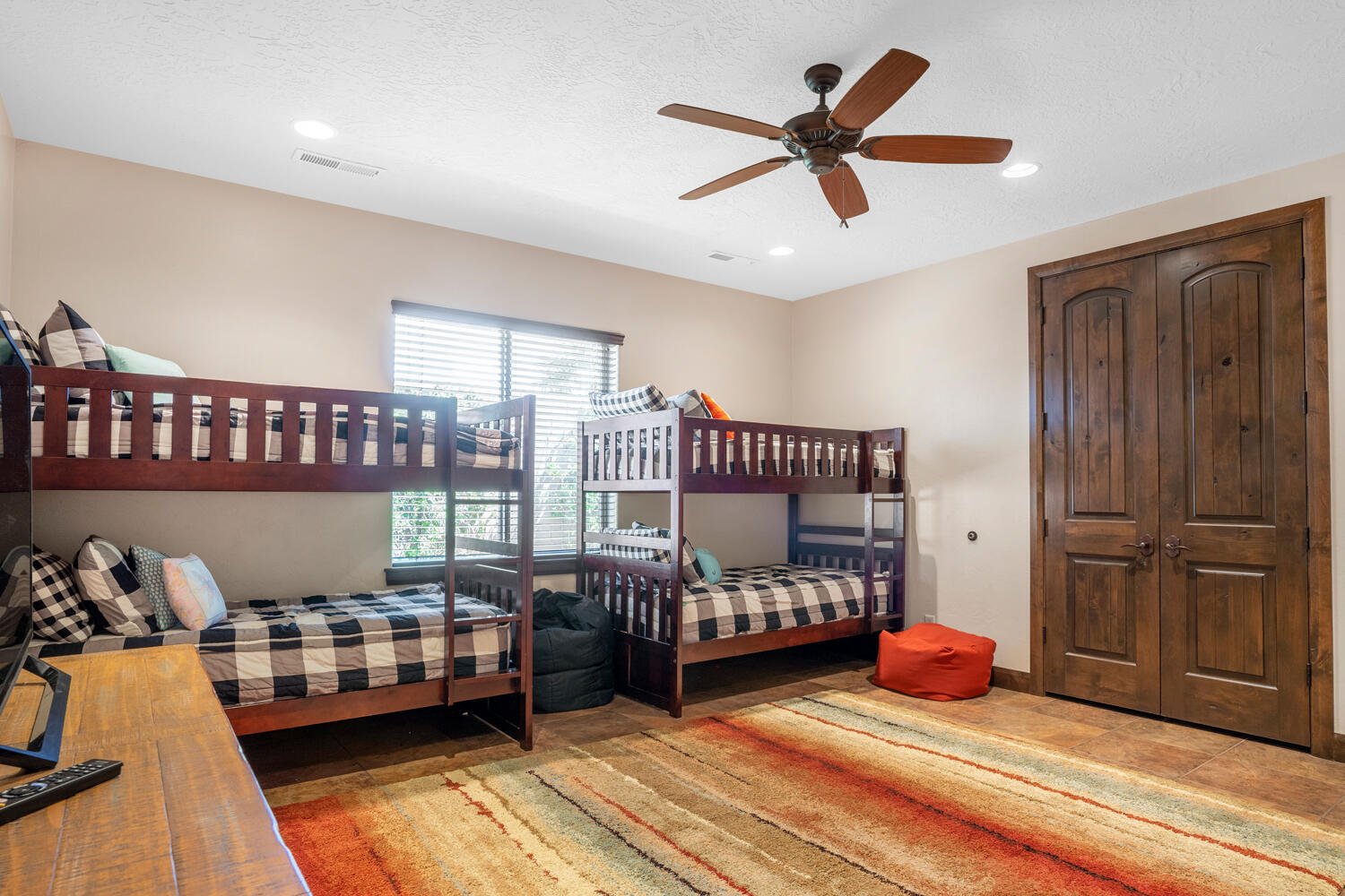 1844 N Wellington ST