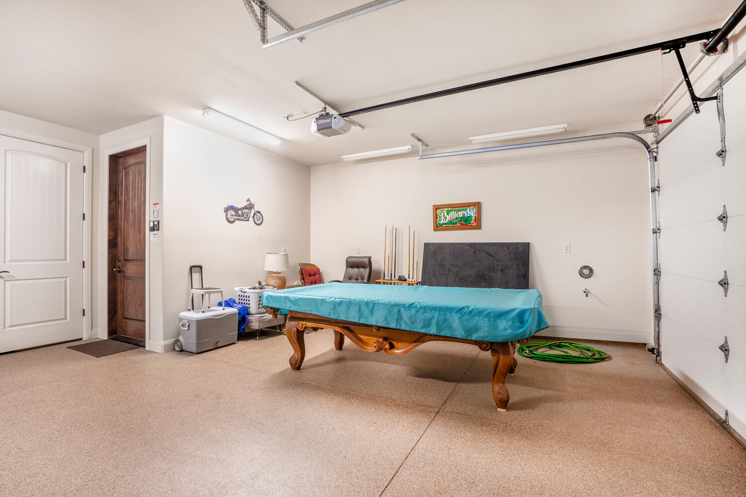 1844 N Wellington ST