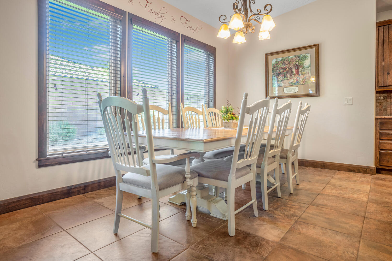 1844 N Wellington ST