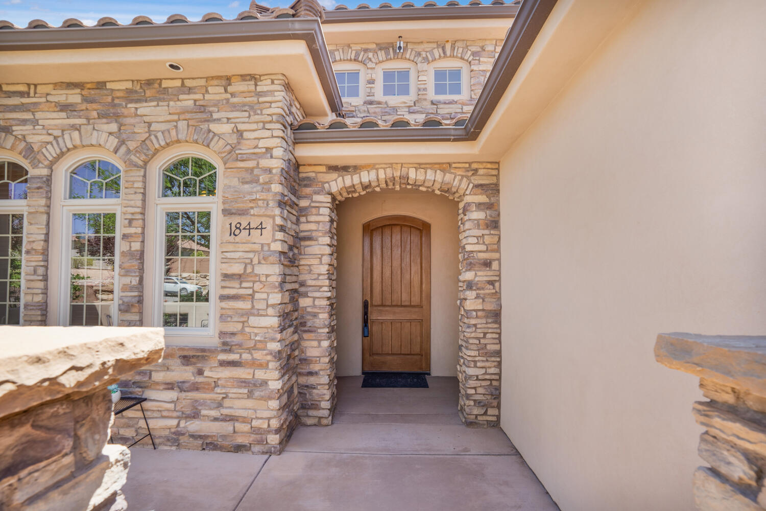 1844 N Wellington ST