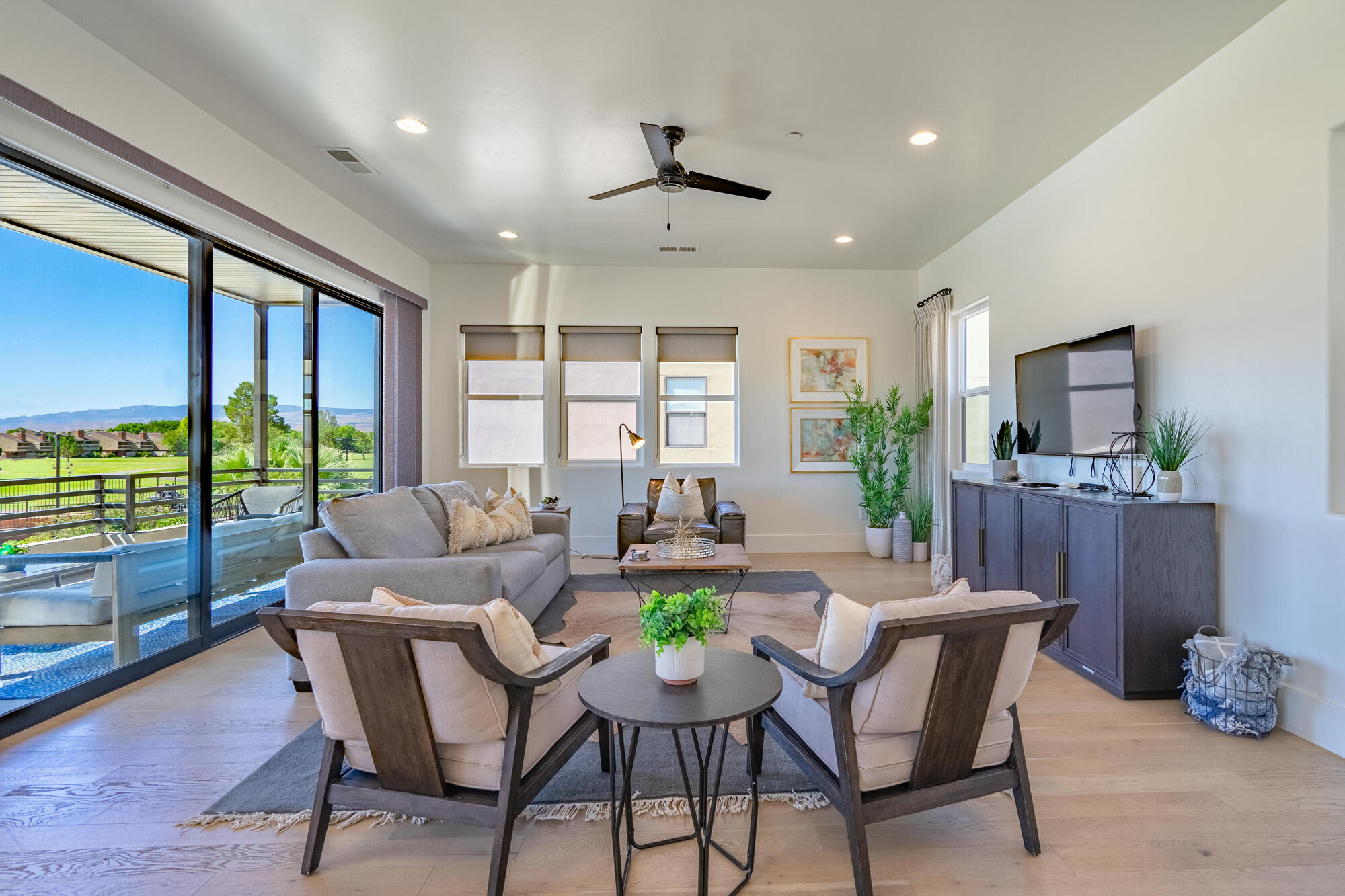 3080 S BLOOMINGTON DRIVE E Unit: #B4