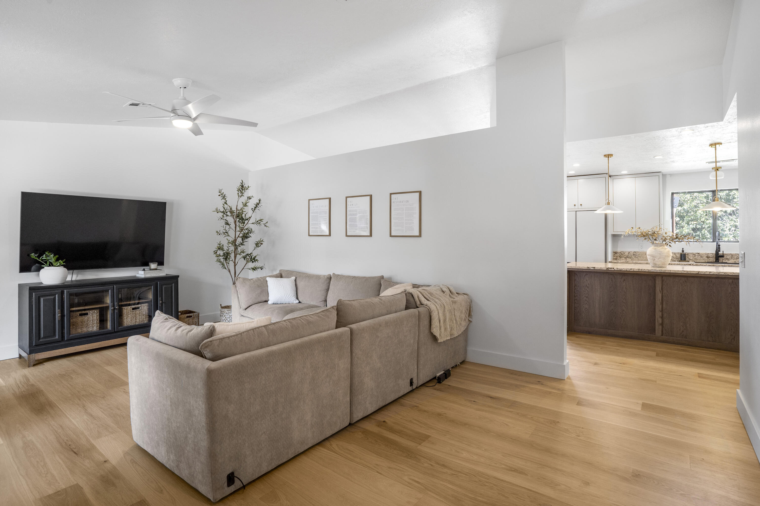 1655 Maplewood Way
