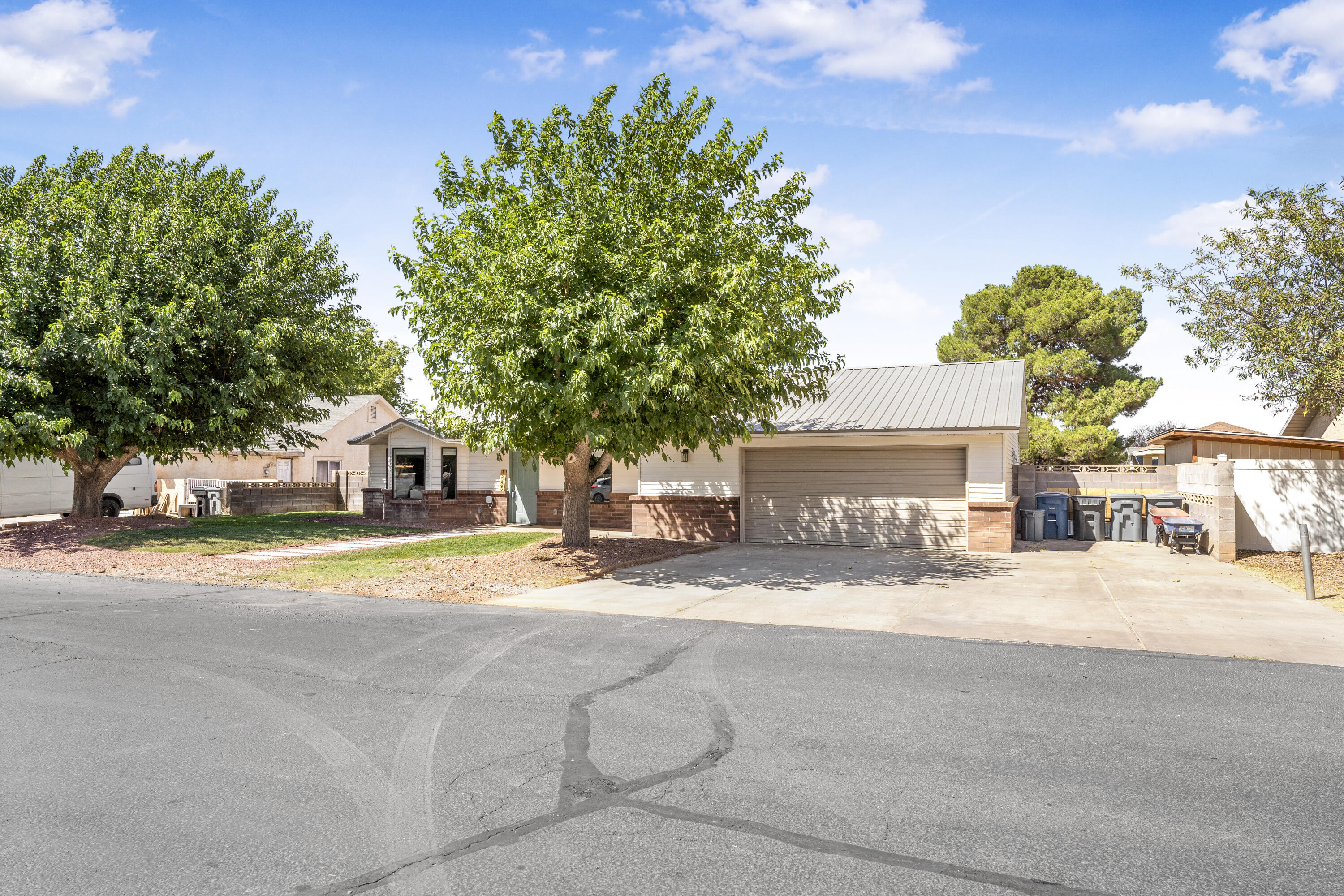 1655 Maplewood Way