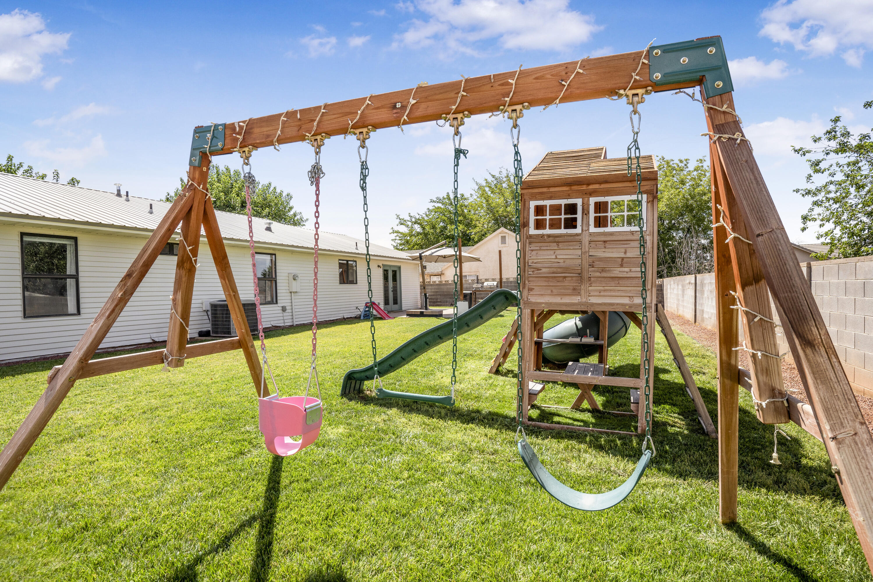 1655 Maplewood Way