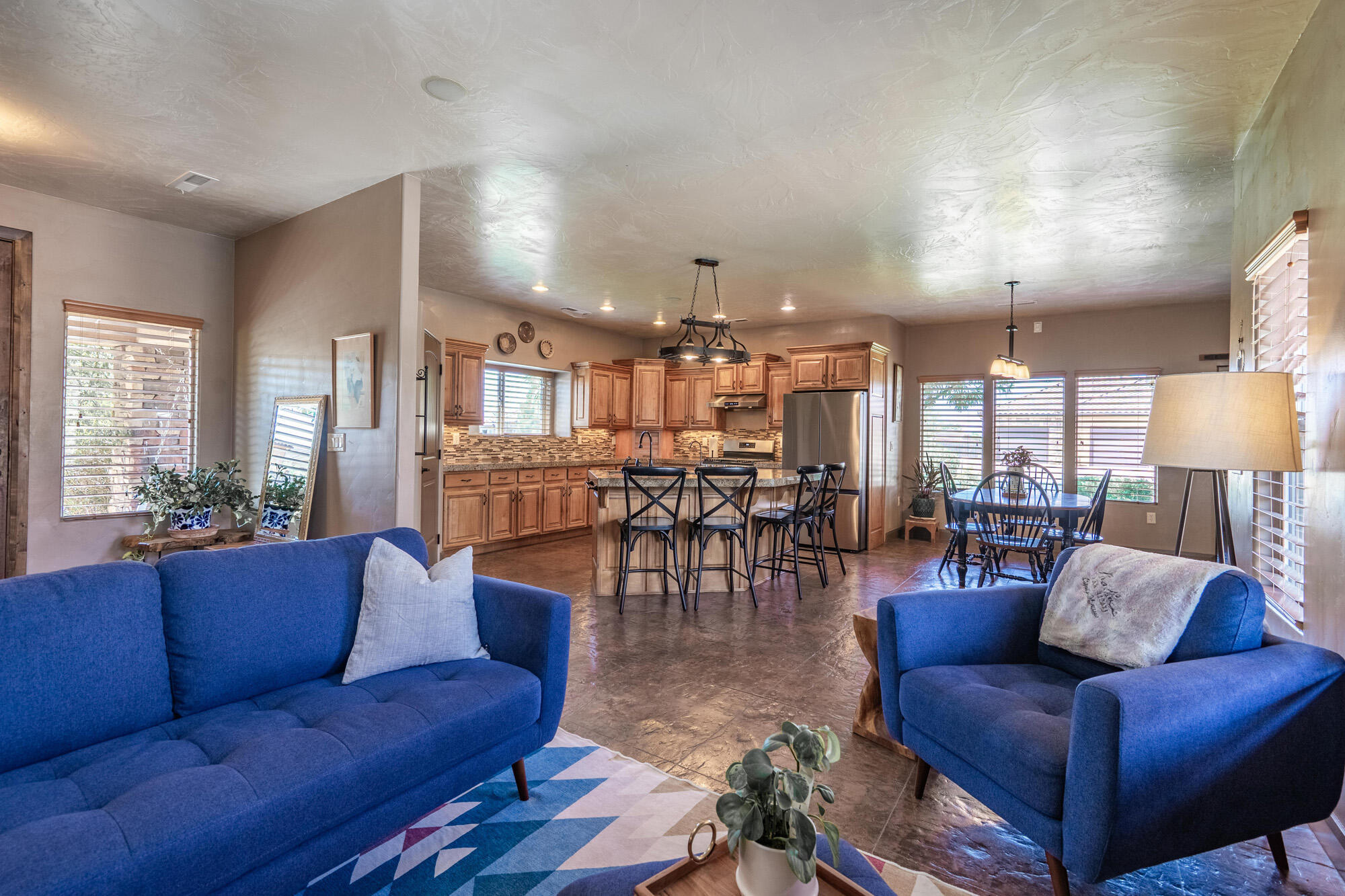 3721 Brade LN