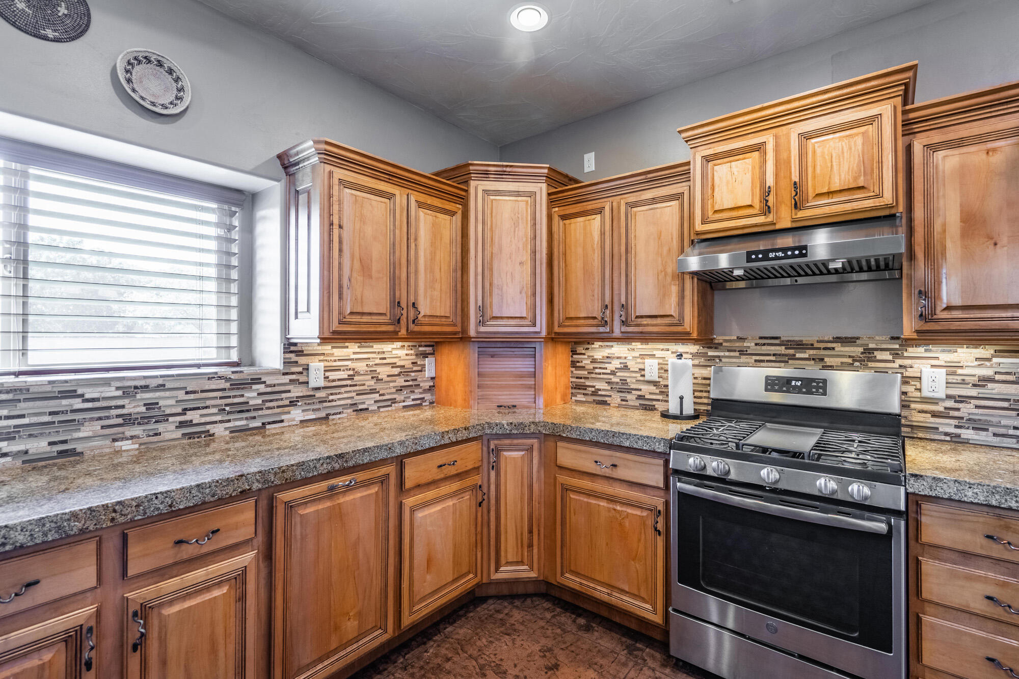 3721 Brade LN