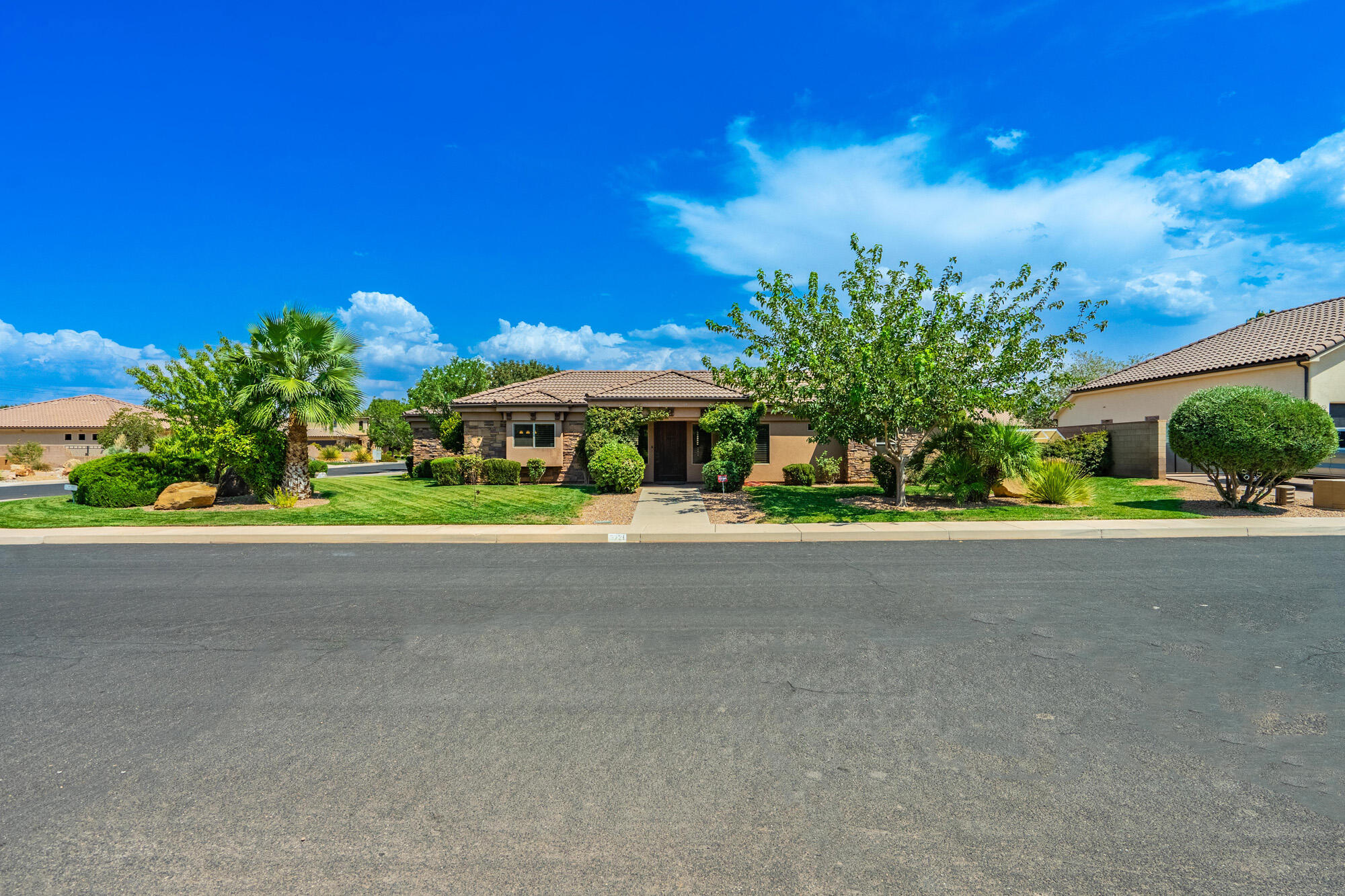 3721 Brade LN