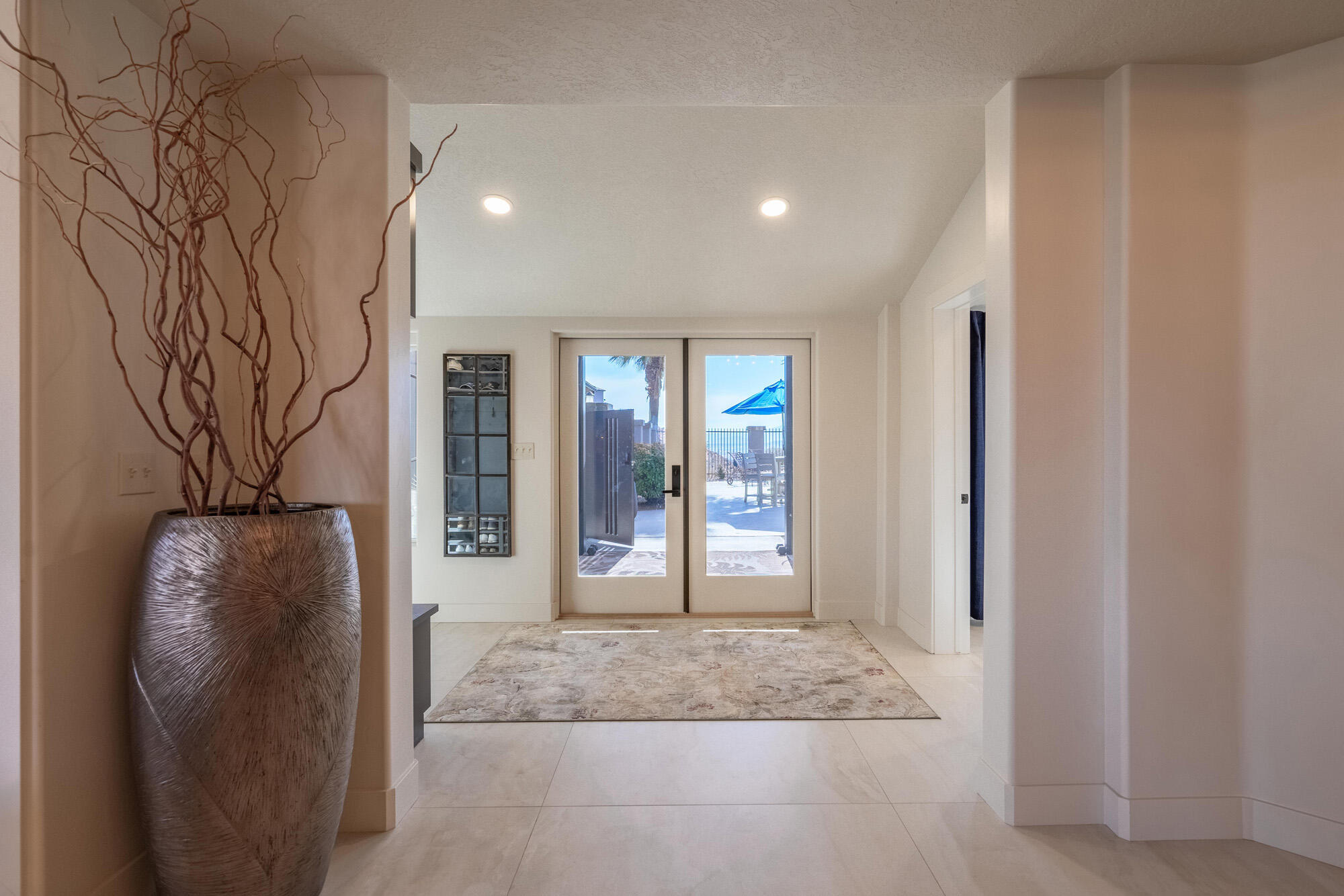 1297 W LIONS HEAD DR