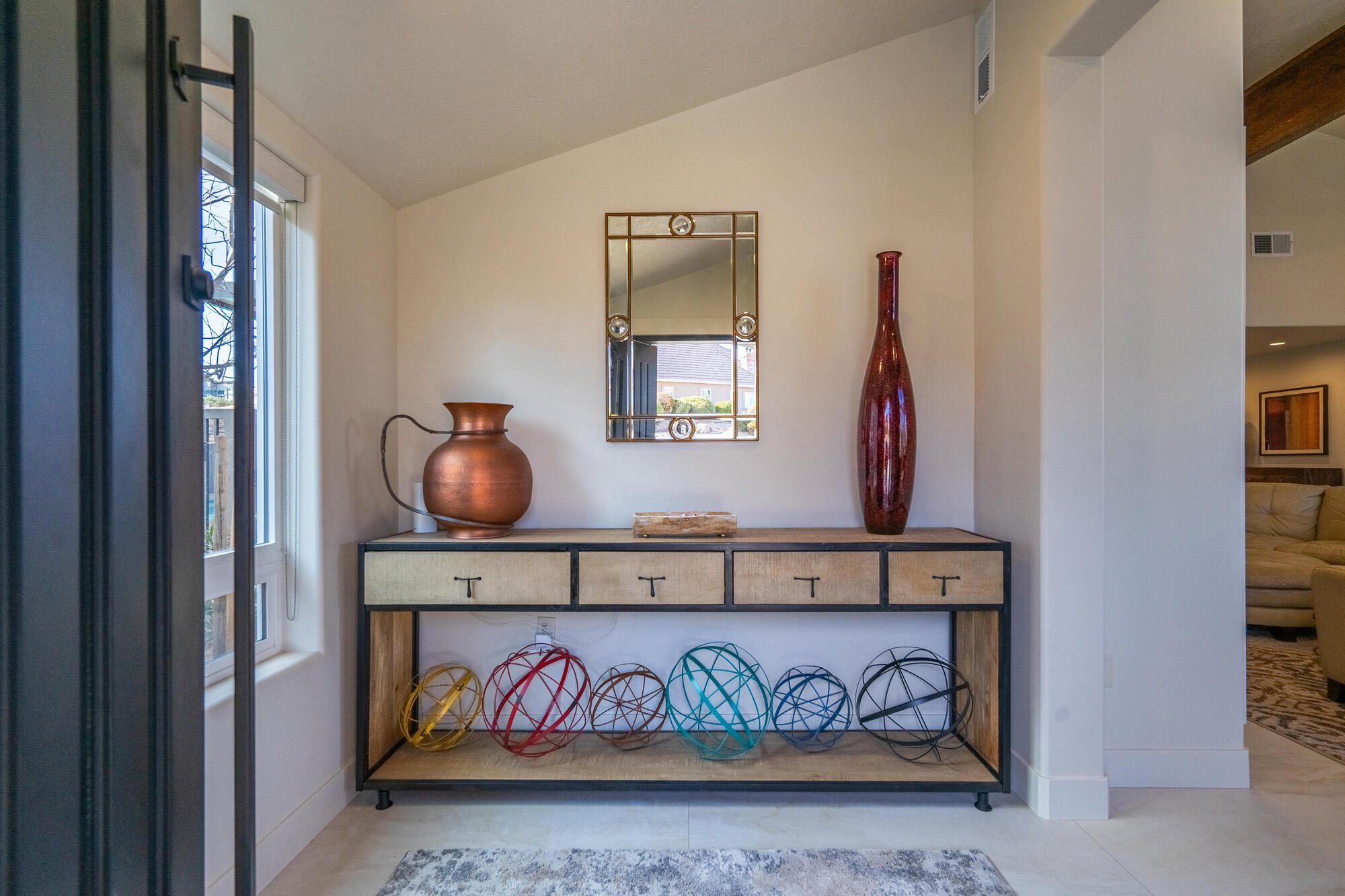 1297 W LIONS HEAD DR