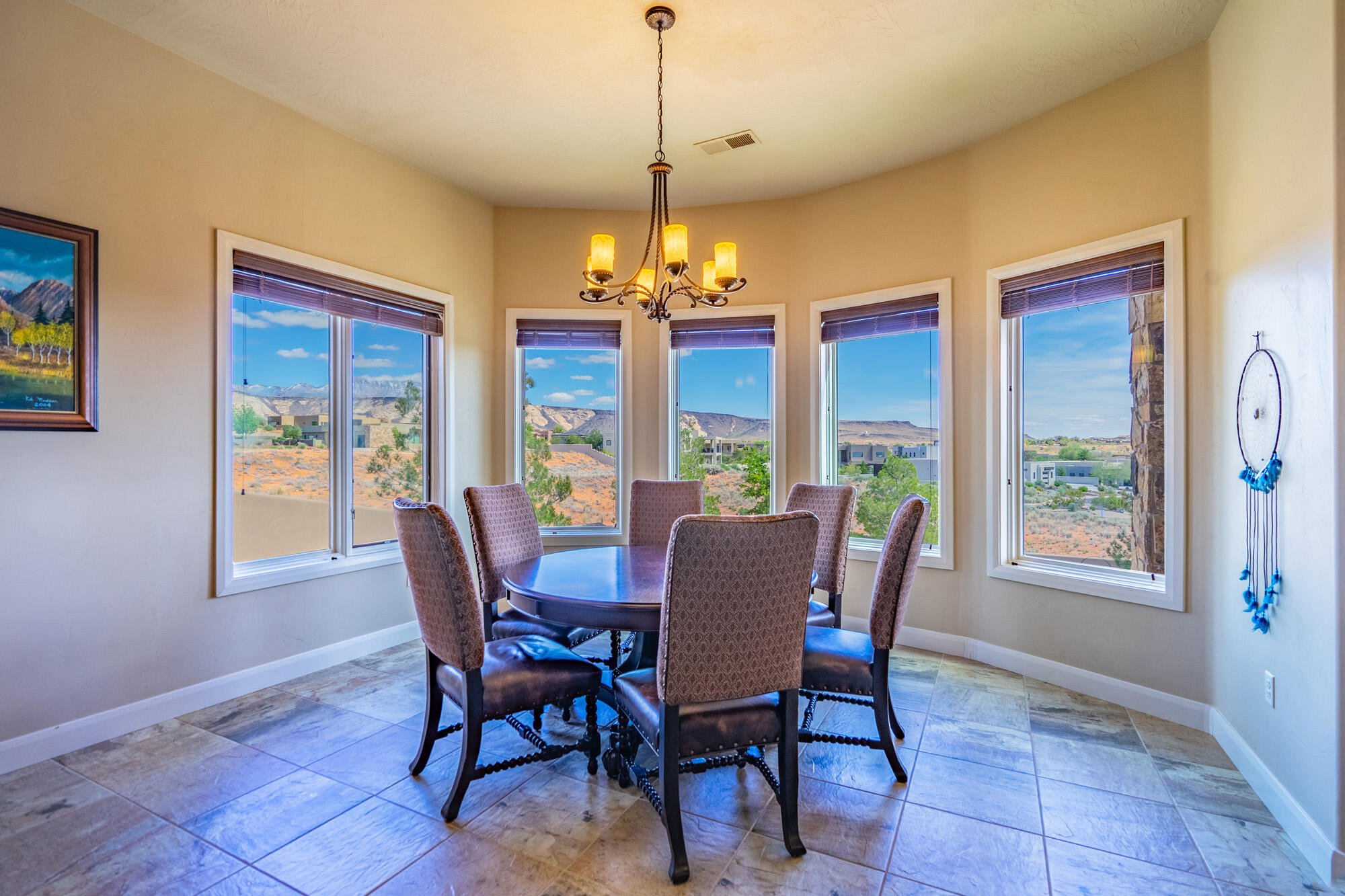 4976 N MESQUITE DR