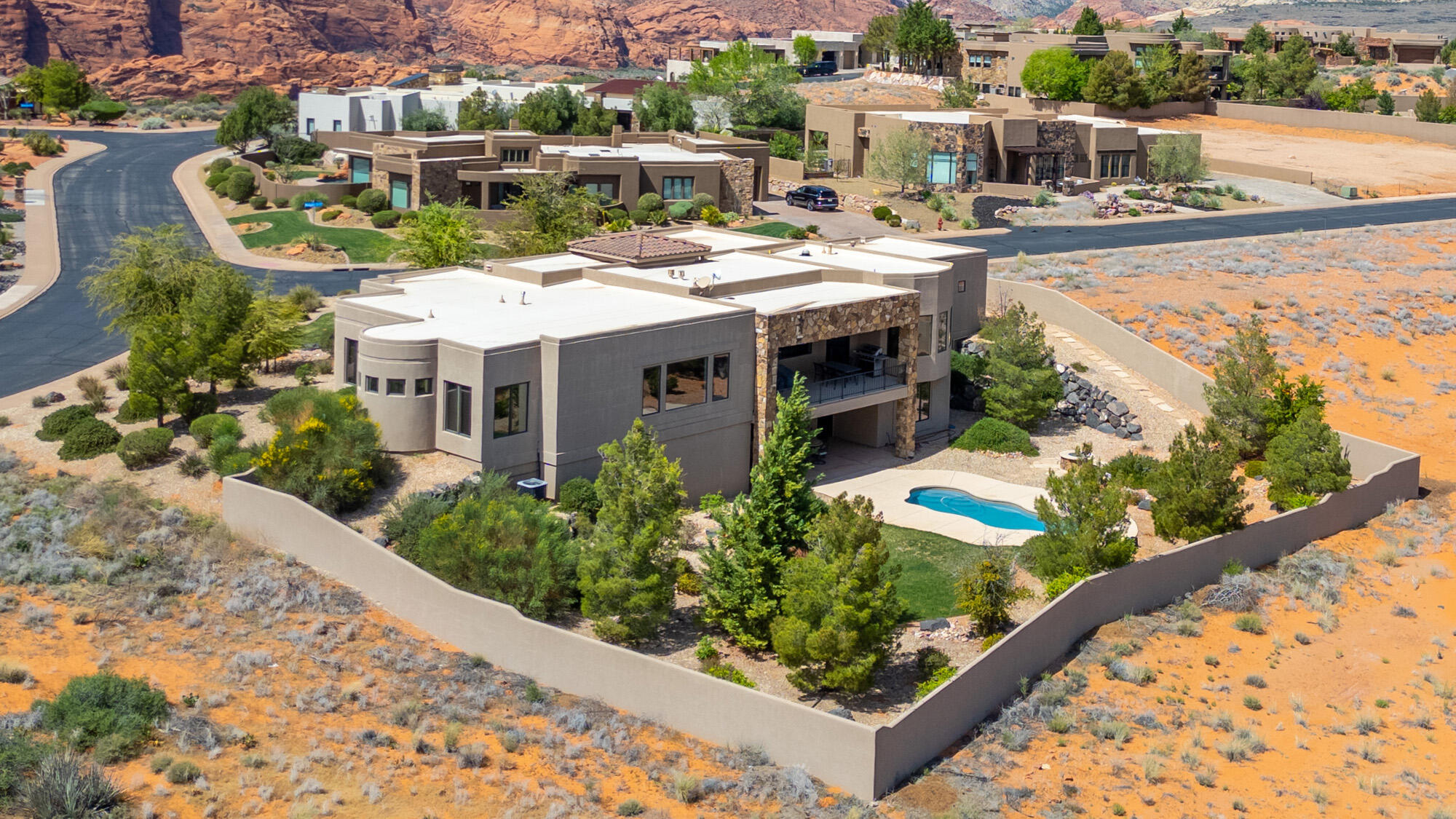 4976 N MESQUITE DR