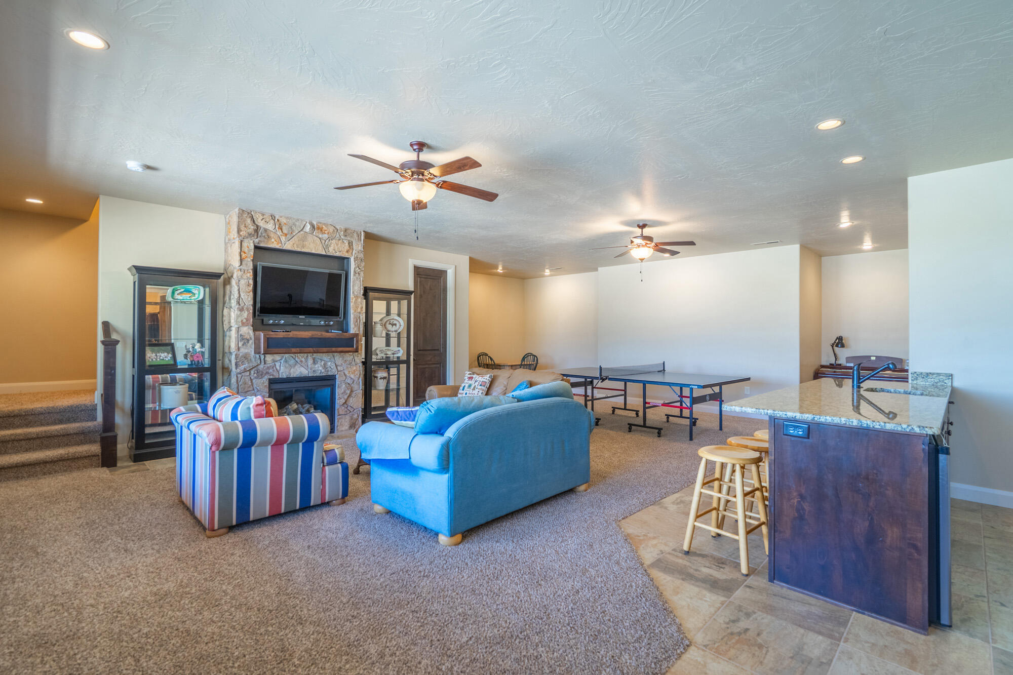 4976 N MESQUITE DR