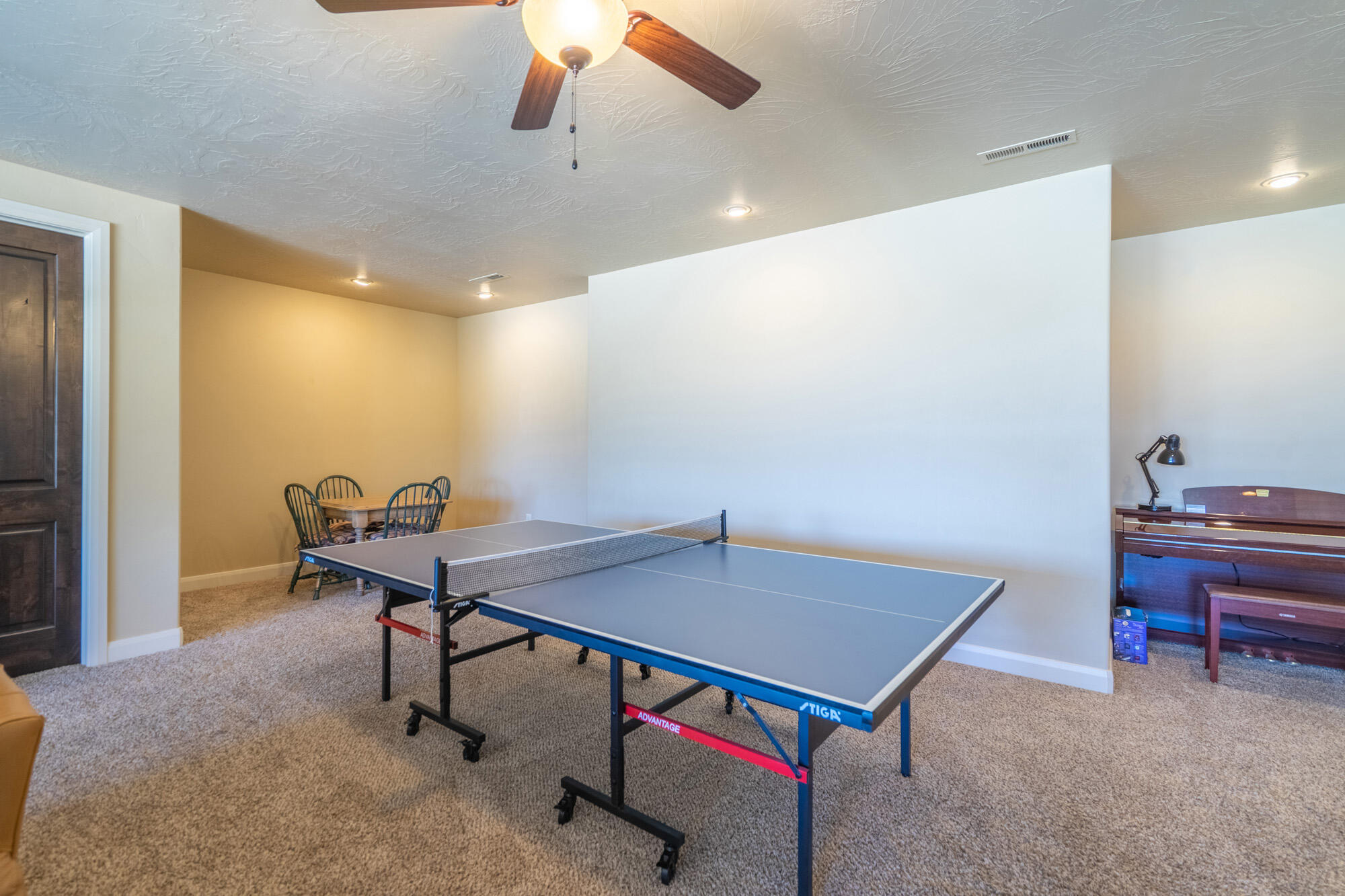 4976 N MESQUITE DR