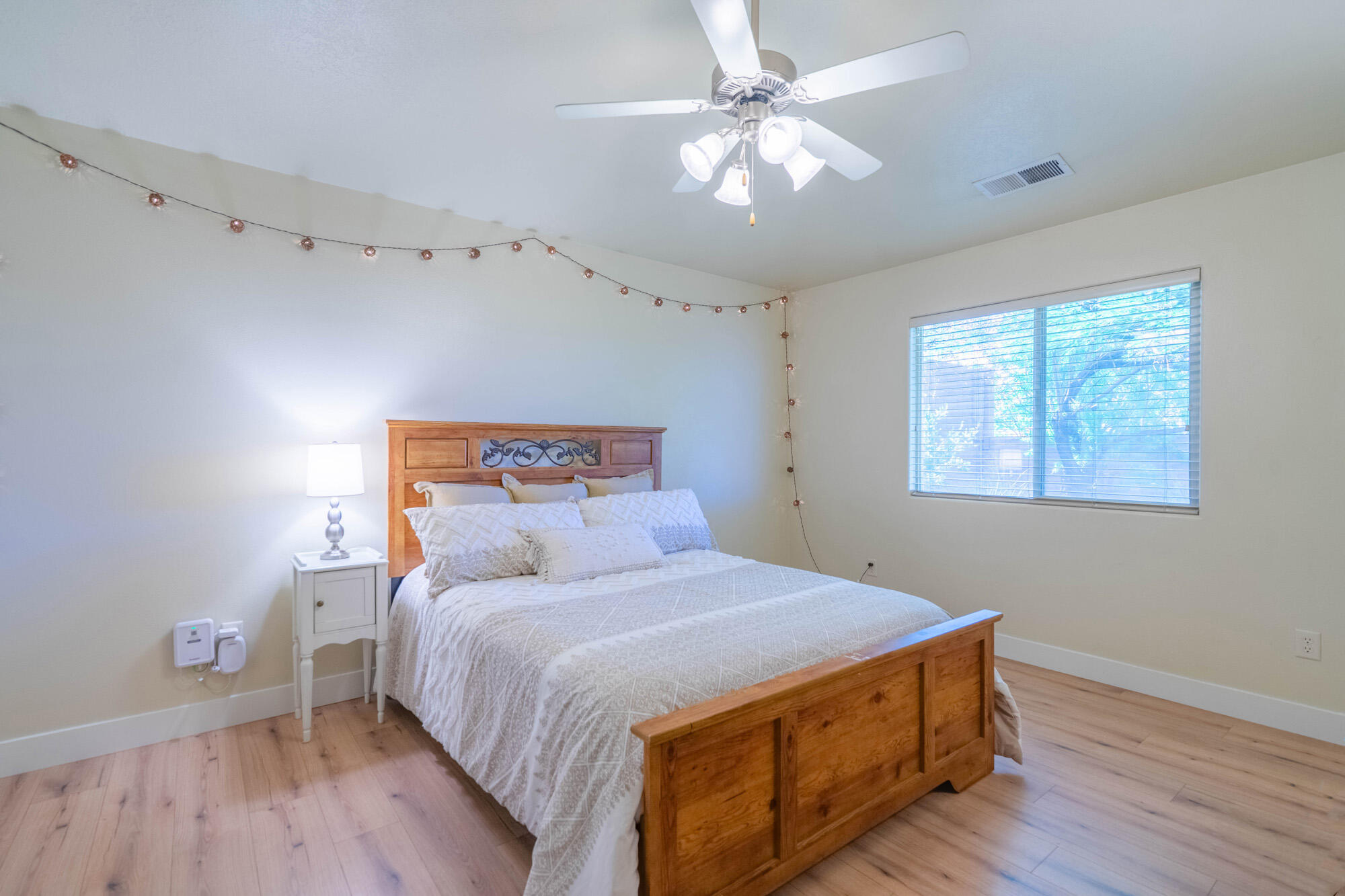 2185 W 1710 N