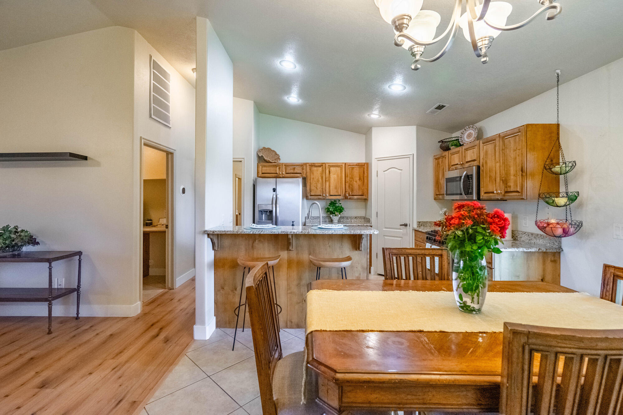 2185 W 1710 N