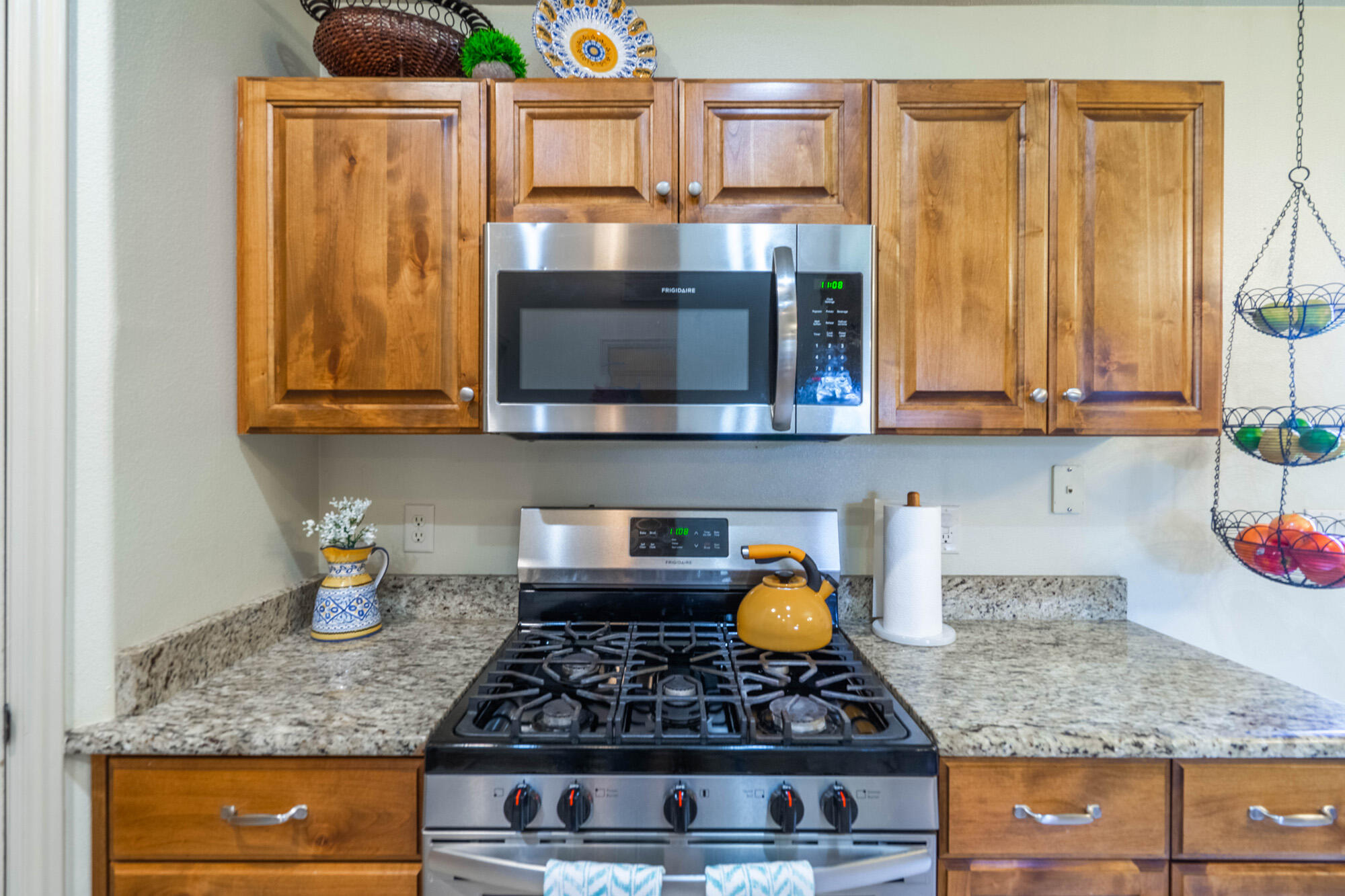 2185 W 1710 N