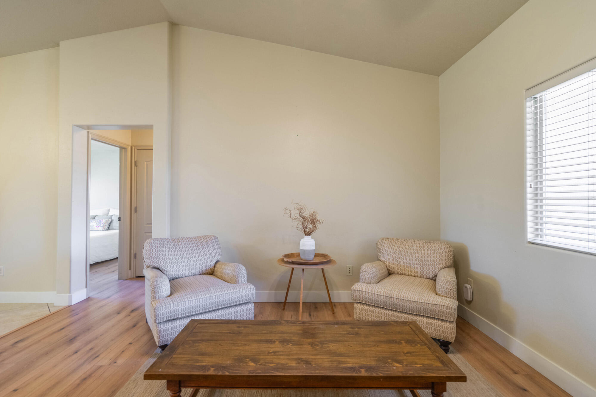 2185 W 1710 N