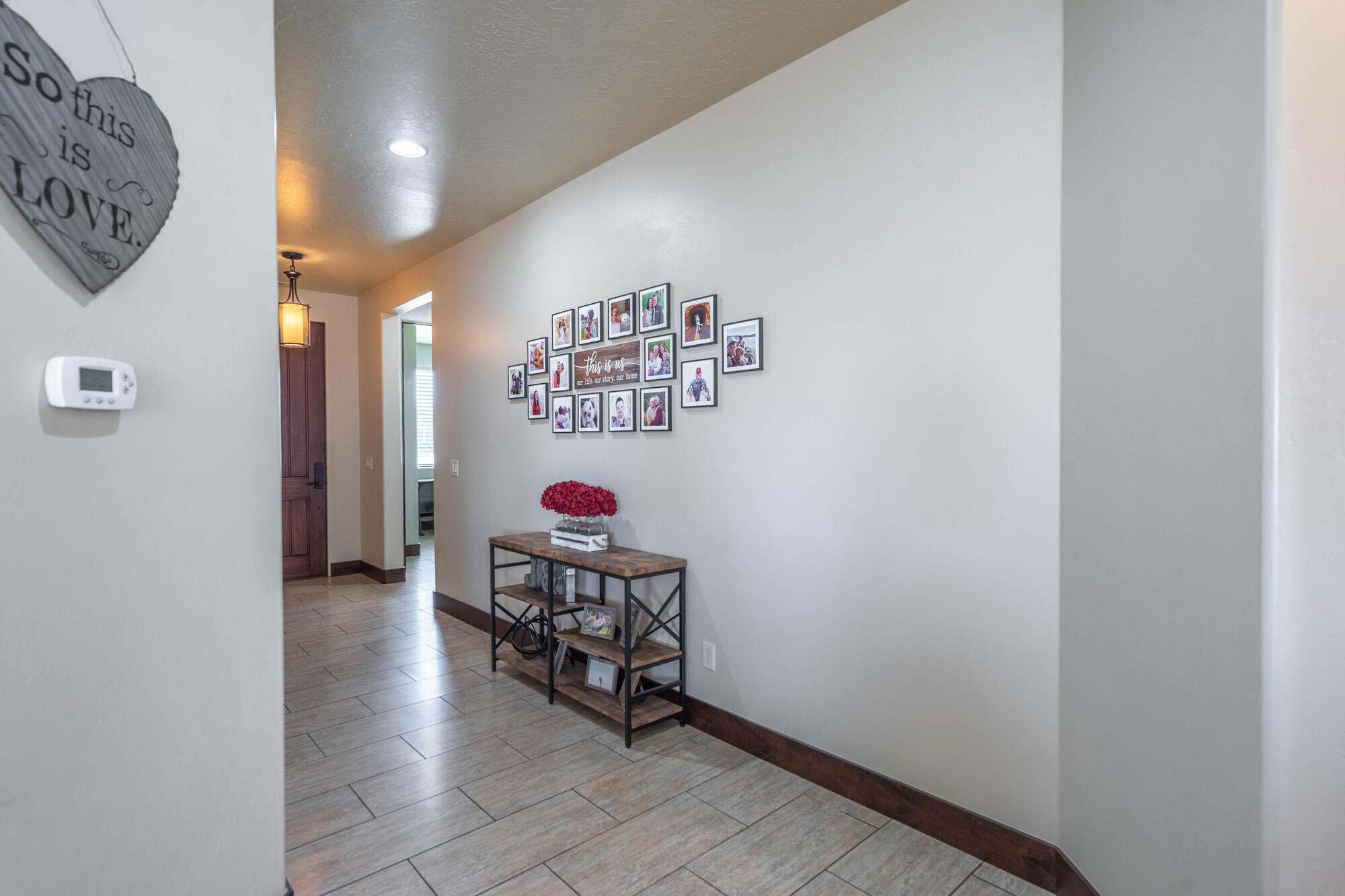 576 N Sun Rock Way