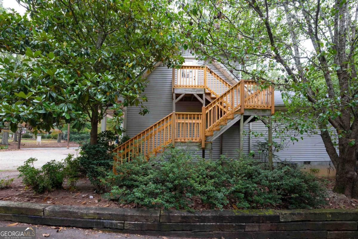 536 East Avenue